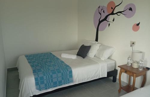 La Libertad Cama Y Desayuno | Chilo's Bed and Breakfast