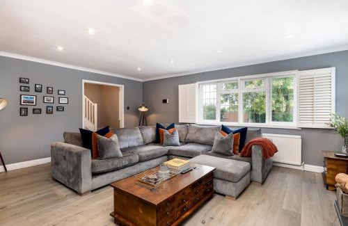 Princes Risborough Casa | Chilterns Countryside Hideaway with Hot Tub Pass the Keys