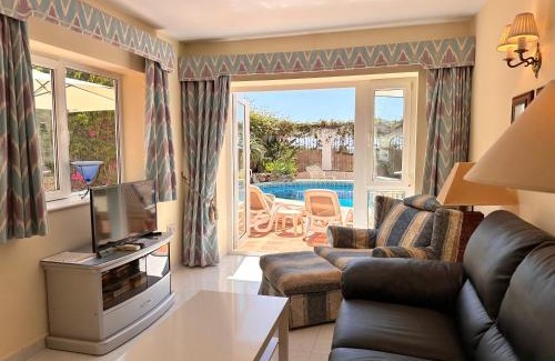 Chimenea Apartamento | Chimenea 15 Private Pool & Parking by Casasol