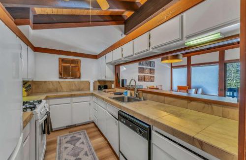 Dollar Point Casa | Chinquapin Condo Retreat - Walk to the Lake