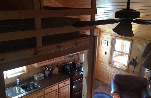Hayward Cabina | Chip Flowage Crane Lake. Crystal H20, arena dura, natación impresionante, pesca irreal