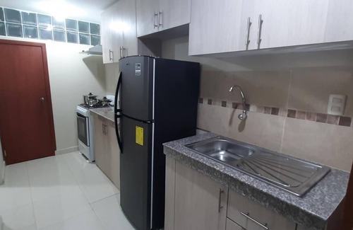 Salinas Apartamento | Chipipe Salinas Beachfront Apartment w/ Parking