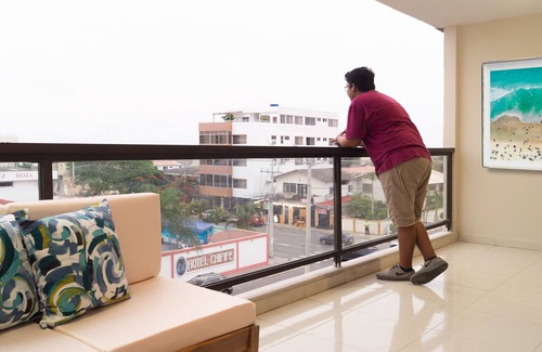 Salinas Apartamento | Chipipe Salinas Beachfront Apartment w/ Parking