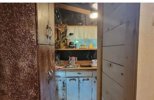Suches Cabaña | Chipmunk Chalet Tinyhome, nestled in the Chattahoochee National Forest w/hot tub