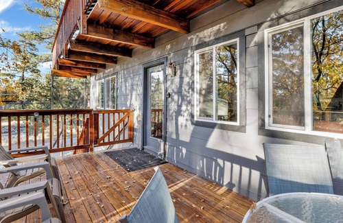 Upper Moonridge Cabina | Chipmunk Treehouse #1983