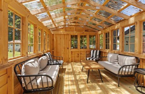 Chippewa Lake Casa | Chippewa Bluffs Resort Spacious Combined 3BR 3BA Cabins