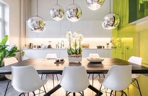 Ixelles Condominio | Chique surya yoga loft in the heart of Ixelles w/ parking.