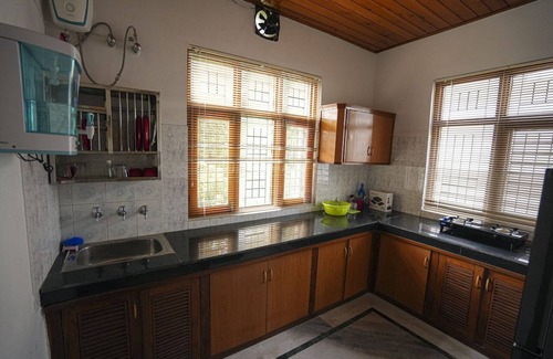 Bhimtal Hotel | Chirping Hills Resort Bhimtal