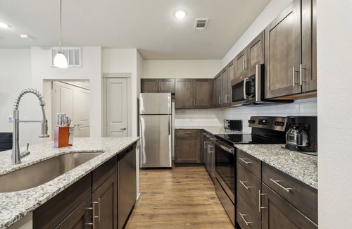Cleburne Apartamento | Chisholm Trace 422 I Comfy 2 bed 2 Bath