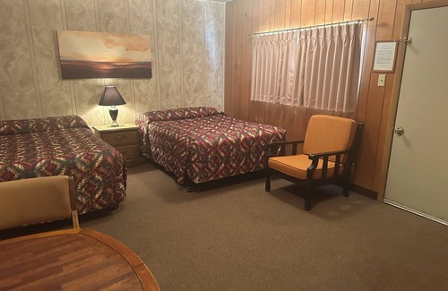 Study Butte-Terlingua Hotel | Chisos Mining Co Motel