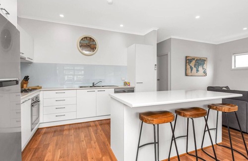 Hayborough Casa | Chiton Views - 19A Albatross Ave, Chiton