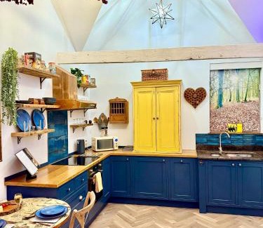 Moffat Casa | Chocolate Box