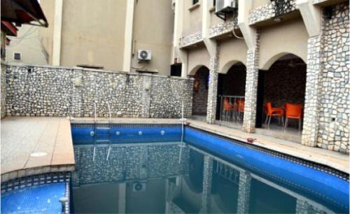 Benin City Cabina | Choice Gate Hotel - Presidential Suite