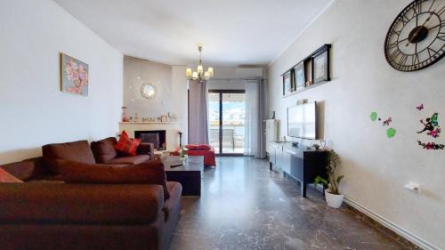 Papagou-Holargos Apartamento | Cholargos a Spacious 2BR apartment with great view
