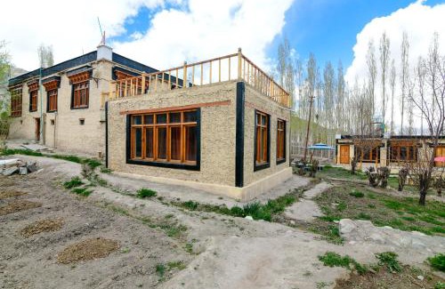 Leh Casa | Chomal Cottage-Best Homestay in Leh-Ladakh