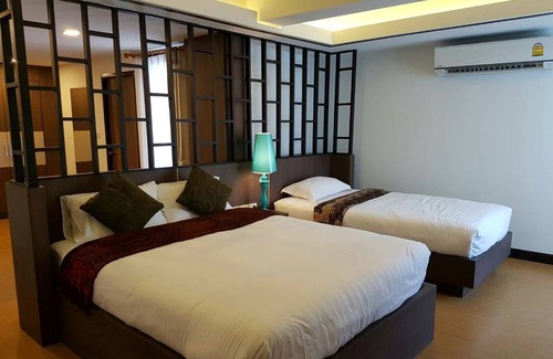 Chang Khlan Hotel | Chorlada Lanna Hotel