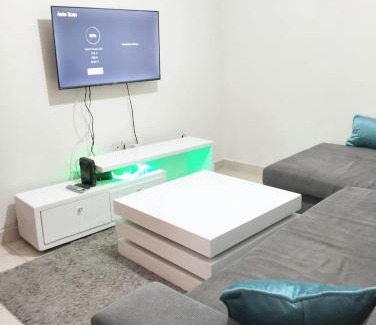 Eastleigh Apartamento | Christie's Airbnb Buruburu