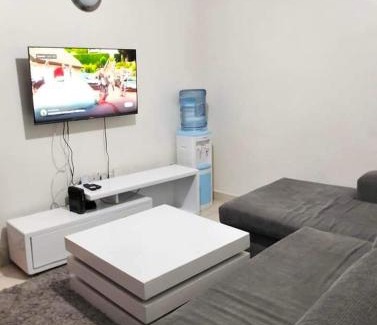 Eastleigh Apartamento | Christie's apartments Buruburu