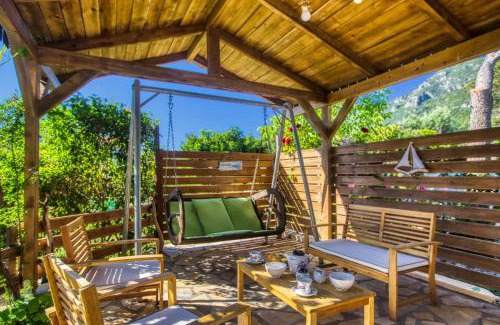Agios Matthaios Apartamento | Christinas lofts