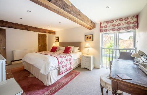 Snettisham Casa | Christmas Barn