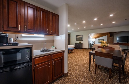 Chillicothe Hotel | Christopher Inn and Suites