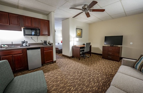 Chillicothe Hotel | Christopher Inn and Suites