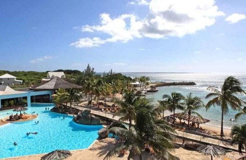 Saint-Francois Apartamento | Chrys's Enjoy, Manganao Hôtel, à 5 min de sa plage privée.