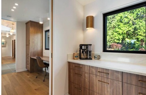 Bellingham Casa | Chuckanut Beachfront Sanctuary