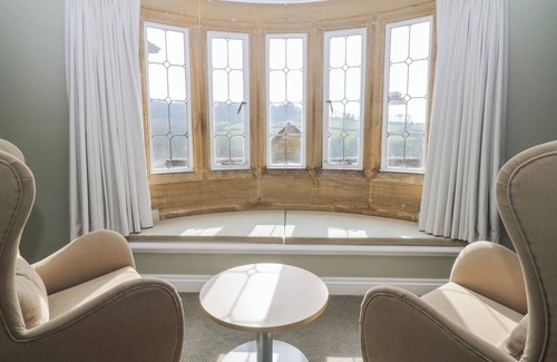 Heligan Cabaña | CHUDLEIGH CHARM AT HARCOMBE HOUSE, with pool in Chudleigh