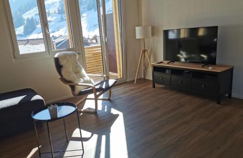 Adelboden Apartamento | Chuenislodge1 Neu, grosse Terrasse & Designerofen, prächtige Aussicht