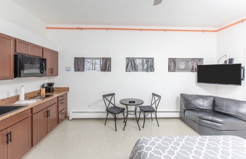 Huffman - O' Malley Apartamento | Chugach Mountain View Premium ll Suite 203