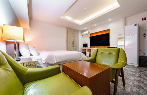 Chungju Hotel | Chungju Apple