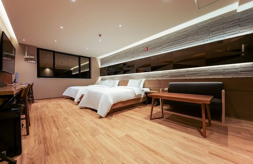 Chungju Hotel | Chungju Kamon