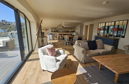 St. Mawes Cabaña | Chupra - sleeps 8 guests in 4 bedrooms