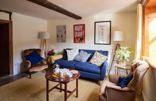 Walpole Casa | Church Cottage