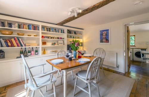 Walpole Casa | Church Cottage