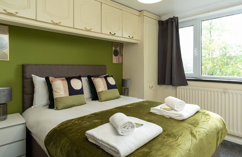 Wyken Casa | Church Lane - Spacious home with parking in Coventry