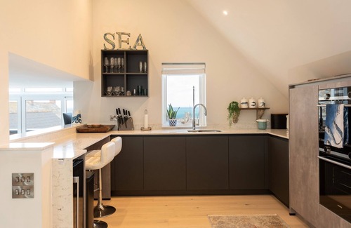 Port Isaac Casa | Church Rooms