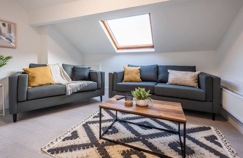 Newport Apartamento | Church View 5 by Tŷ SA