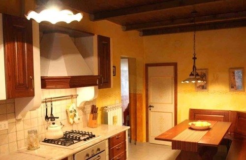 Acquaviva Picena Casa | Cielo Aperto is perfect for larger familes or two families wishing to share