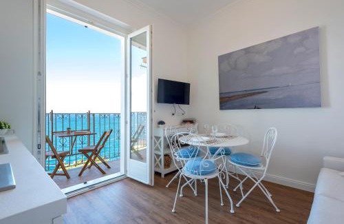 Castelsardo Apartamento | “CIELO E MARE”, CASETTA NEL CUORE DEL BORGO ANTICO/“SKY & SEA”, CHARMING IN THE HEART OF OLD VILLAGE