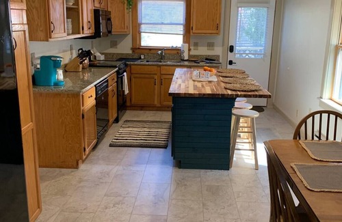 Maggie Valley Casa | Cierra Falls Retreat 2/2 with Waterfall in Backyard/360 Mtn Views *Pet Friendly*