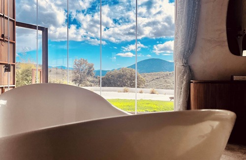 Los Navalucillos Villa | Cigarral Bramasole "hedonismo, relax y calma".