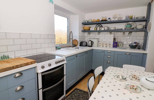 Pencader Cabaña | CILRHIW ISAF, family friendly, character holiday cottage in Pencader