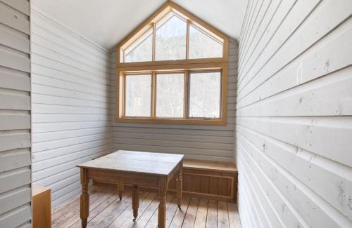 Telluride Casa | Cimarron Lodge 7 by AvantStay Ski-InSki-Out Property in Complex w Two Hot Tubs