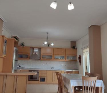 Qafe e Gjashtes Apartamento | Cimi Apartments