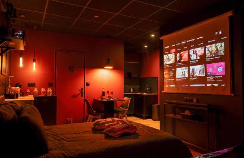 Haussonville-Blandan-Mon Desert-Saurupt Apartamento | Ciné'Room, votre suite cinéma et spa à Nancy