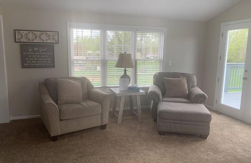 West Chester Casa | Cindy's Super Ranch Home