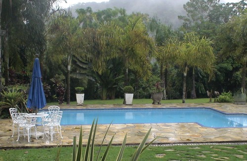 Itariri Casa | Cinema in the Mountain