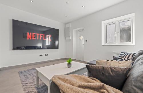 Roath Apartamento | Cinema Studio Room with Spa Facilities For Couples